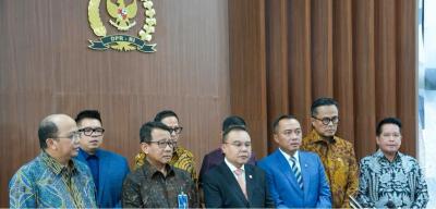 IHSG Merana, Saham BUMN Justru Jadi Sorotan Utama! Terkuak, Strategi Jitu Penyelamatan Pasar Modal Pasca Pertemuan Elit: Bos BRI Ungkap Kunci Kepercayaan Investor!