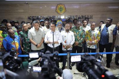 Terkuak! Rp5 Triliun Digelontorkan untuk Pertanian Papua, Mentan Amran Ungkap Janji Revolusioner: Harga Pangan Setara Jawa Bukan Lagi Mimpi?