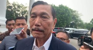 GEGER ISTANA! Luhut dan Chatib Basri Tiba-Tiba Merapat, Bocorkan Sinyal Krusial Respons Kenaikan Suku Bunga BI yang Bikin Pasar Berdebar!
