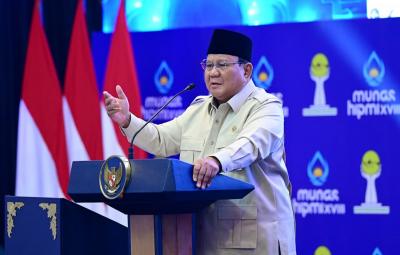 Ancaman Inflasi Mereda? Presiden Prabowo 'Kunci Mati' Harga Pertalite dan LPG Subsidi Meski Pertamax Meroket! Ini Detail Kebijakan yang Bikin Lega Rakyat.