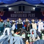 Geger! Bea Cukai Bongkar Jaringan Pakaian Bekas Ilegal Senilai Rp53,9 Miliar: Ancaman Ganda Ekonomi dan Kesehatan Terungkap!