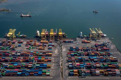SURPLUS DAGANG INDONESIA KEMBALI MENGGILA! Angka Fantastis Ini Bikin Melongo, Namun Terungkap 'Kelemahan Fatal' yang Bisa Menghambat Laju Ekspor Nasional!