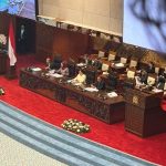 Pusat Keuangan RI Resmi Jadi UU Apa Efeknya