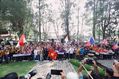 Lari Ekstrem di Gunung Gede Pangrango Dijamin Aman