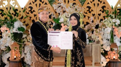 Kisah Pasangan Mahar Saham Bikin Melongo