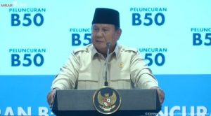 Bikin Heboh Prabowo Beri Tanda Kehormatan ke Pahlawan B50
