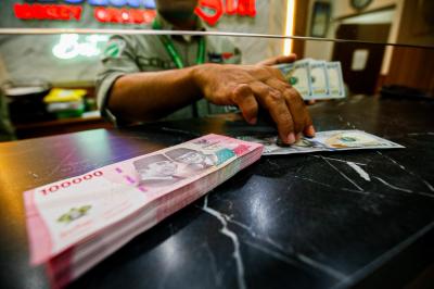 Korupsi Merebak Hak Kepala Daerah Ditahan
