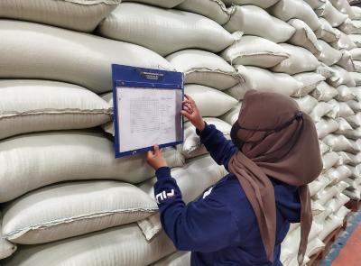 Heboh Stok Beras RI Tembus 5 Juta Ton Ini Detailnya