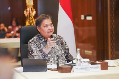 MBG Kunci Ekonomi RI Tumbuh Melejit di Tengah Badai