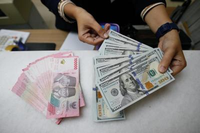 Rupiah Terjebak di Angka Ini Bahaya Mengintai