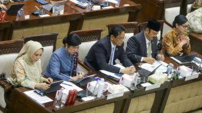 Pemerintah DPR Bahas Nasib Ekonomi 2027