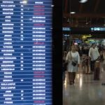 Bandara Lumpuh Total Kemenhub Perpanjang Penutupan