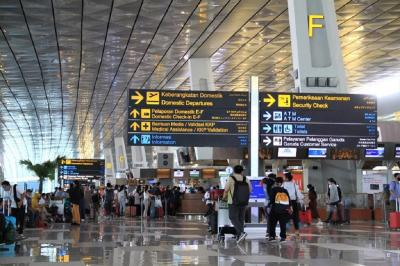 Bandara Soetta Tutup Lagi Ribuan Penumpang Terjebak