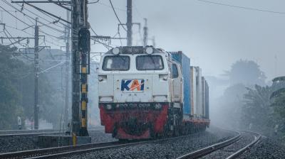Solusi Logistik Hijau Lewat Jalur Rel