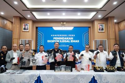 Emas Rp61 Miliar Gagal Melayang ke Luar Negeri
